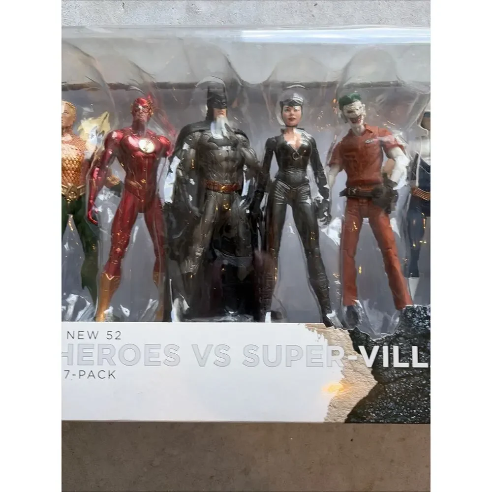 DC Collectibles The New 52 Super Heroes vs. Super-Villains Action Figure 7-Pack